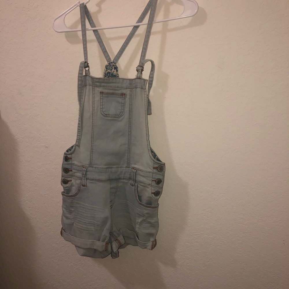 Overall shorts